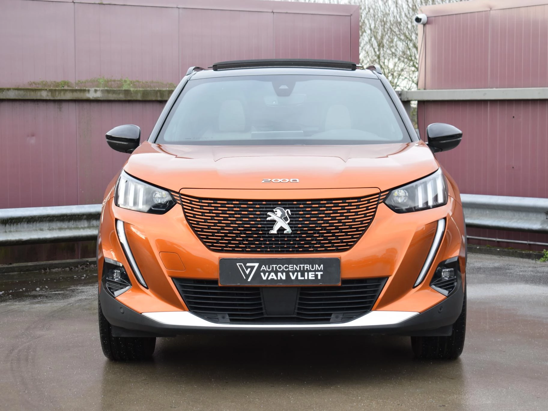 Hoofdafbeelding Peugeot e-2008