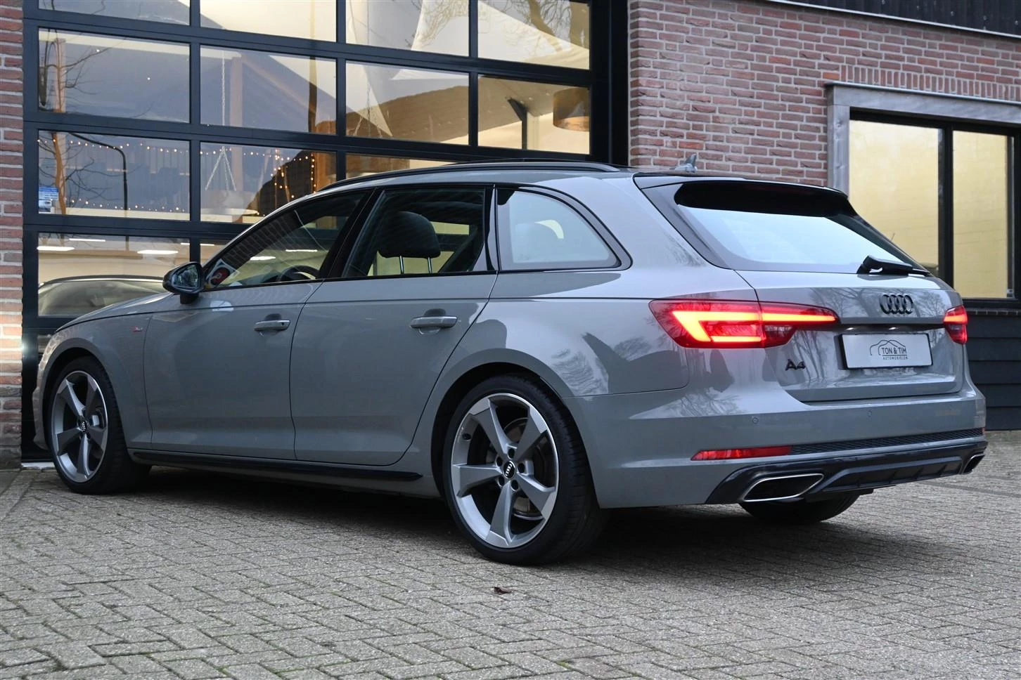 Hoofdafbeelding Audi A4