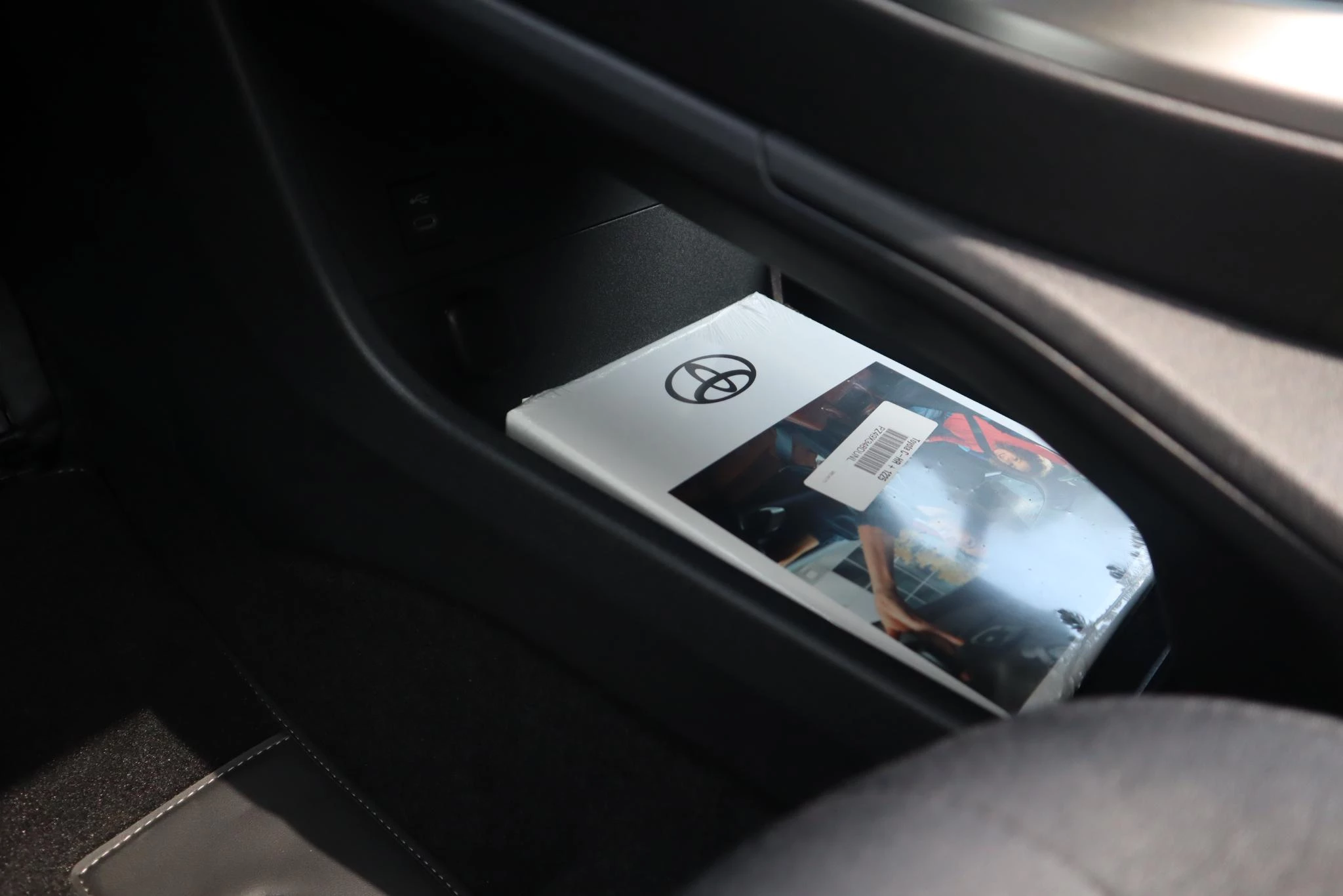 Hoofdafbeelding Toyota C-HR+