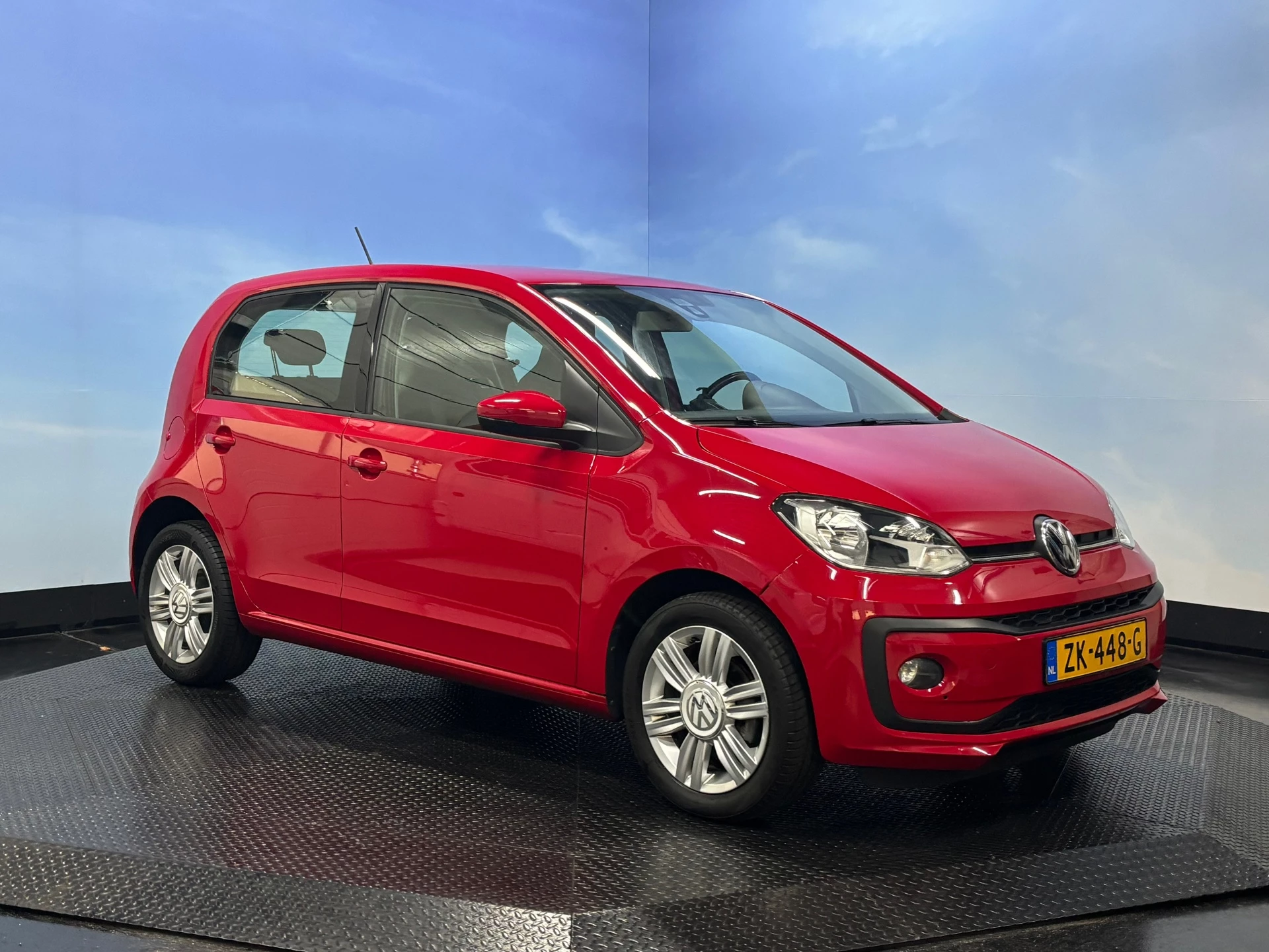 Hoofdafbeelding Volkswagen up!