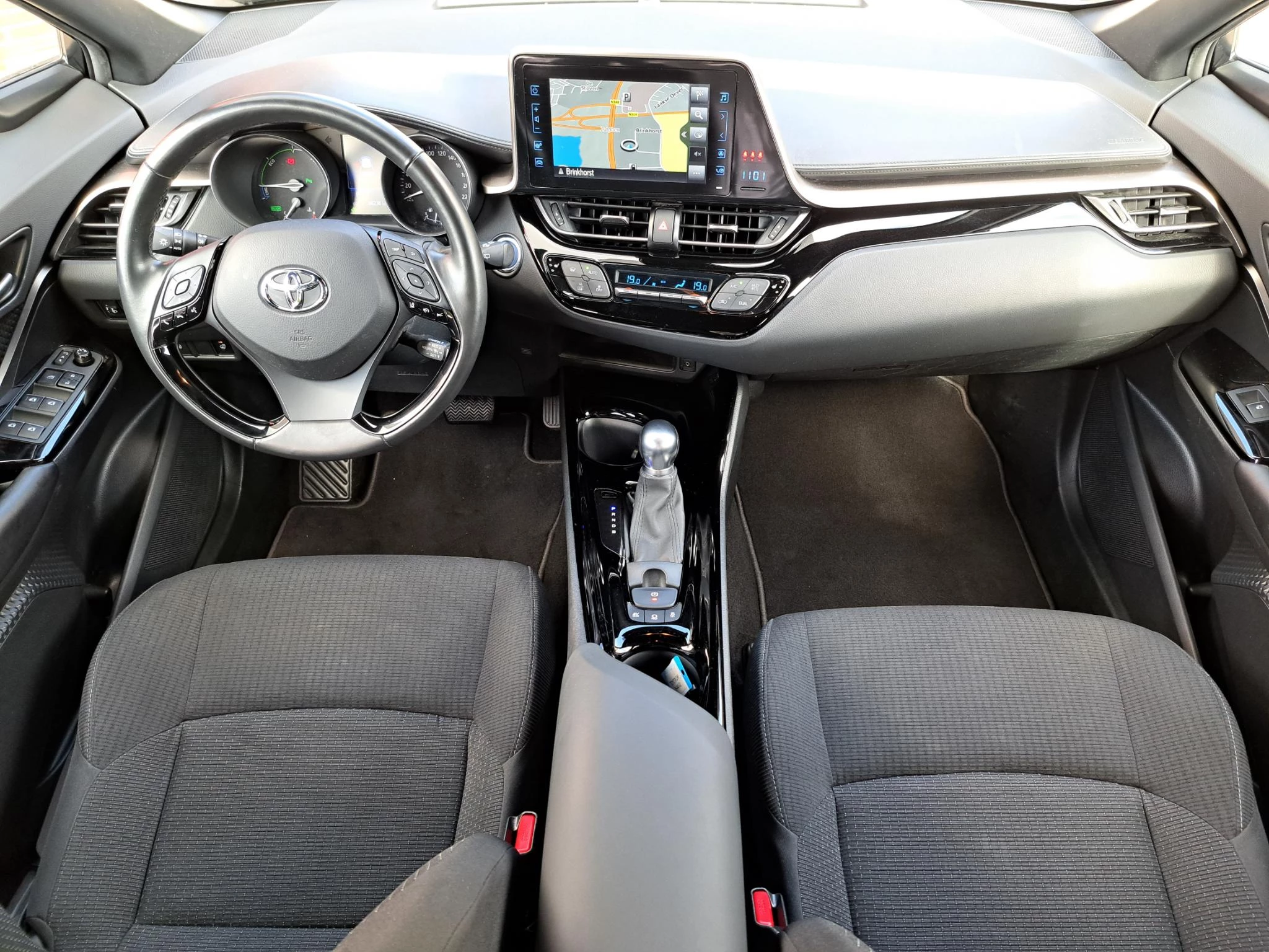 Hoofdafbeelding Toyota C-HR