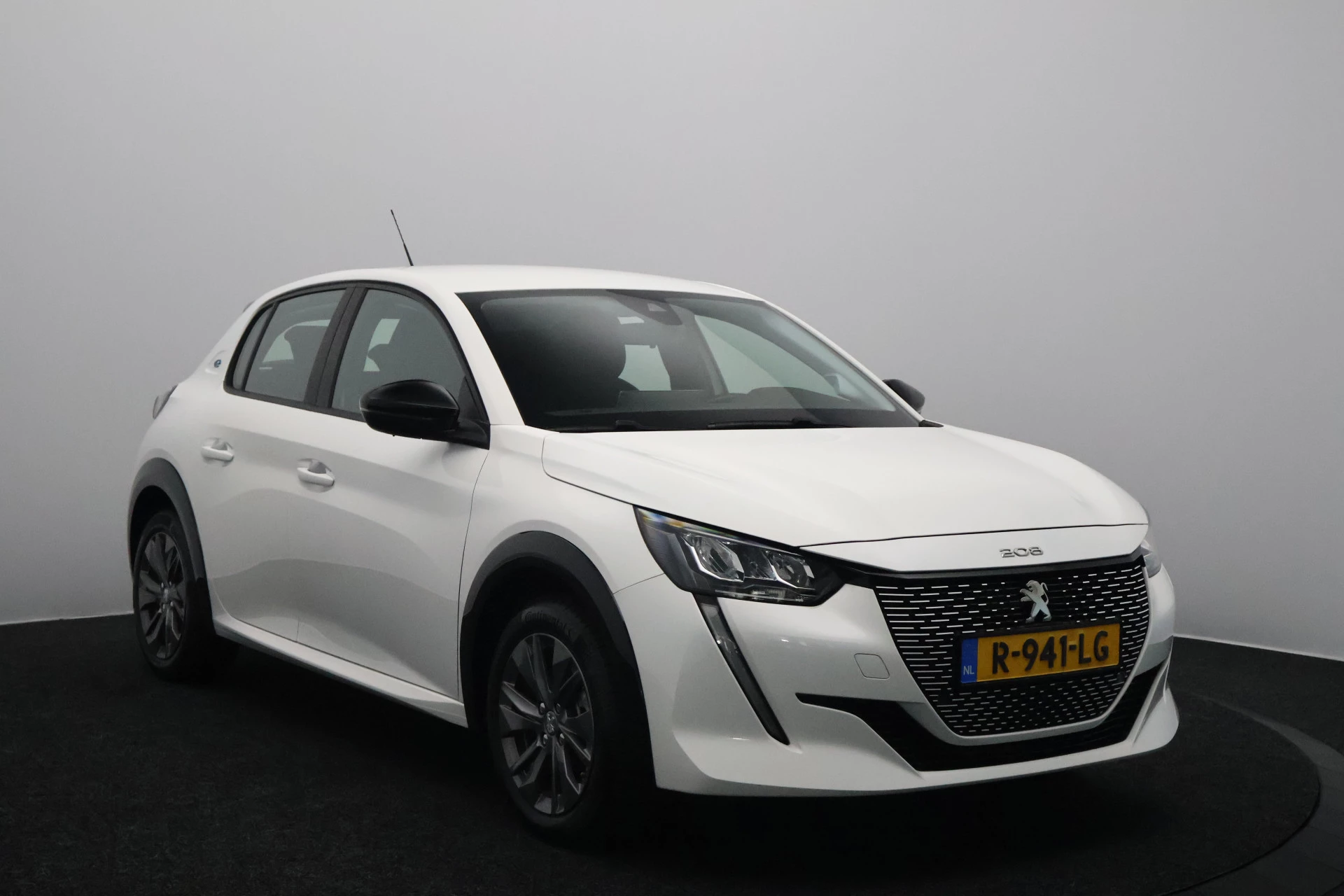 Hoofdafbeelding Peugeot e-208