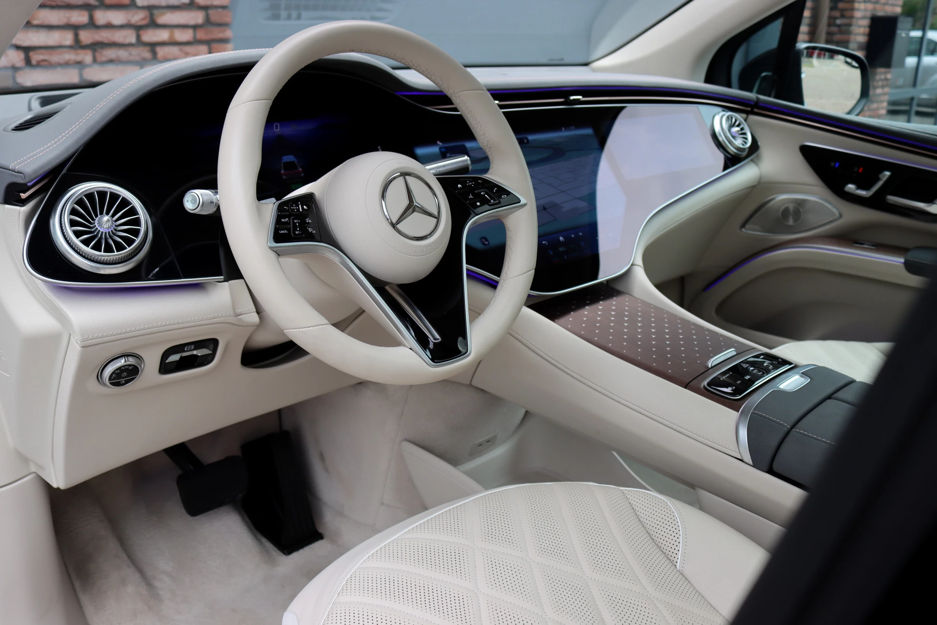 Hoofdafbeelding Mercedes-Benz EQS
