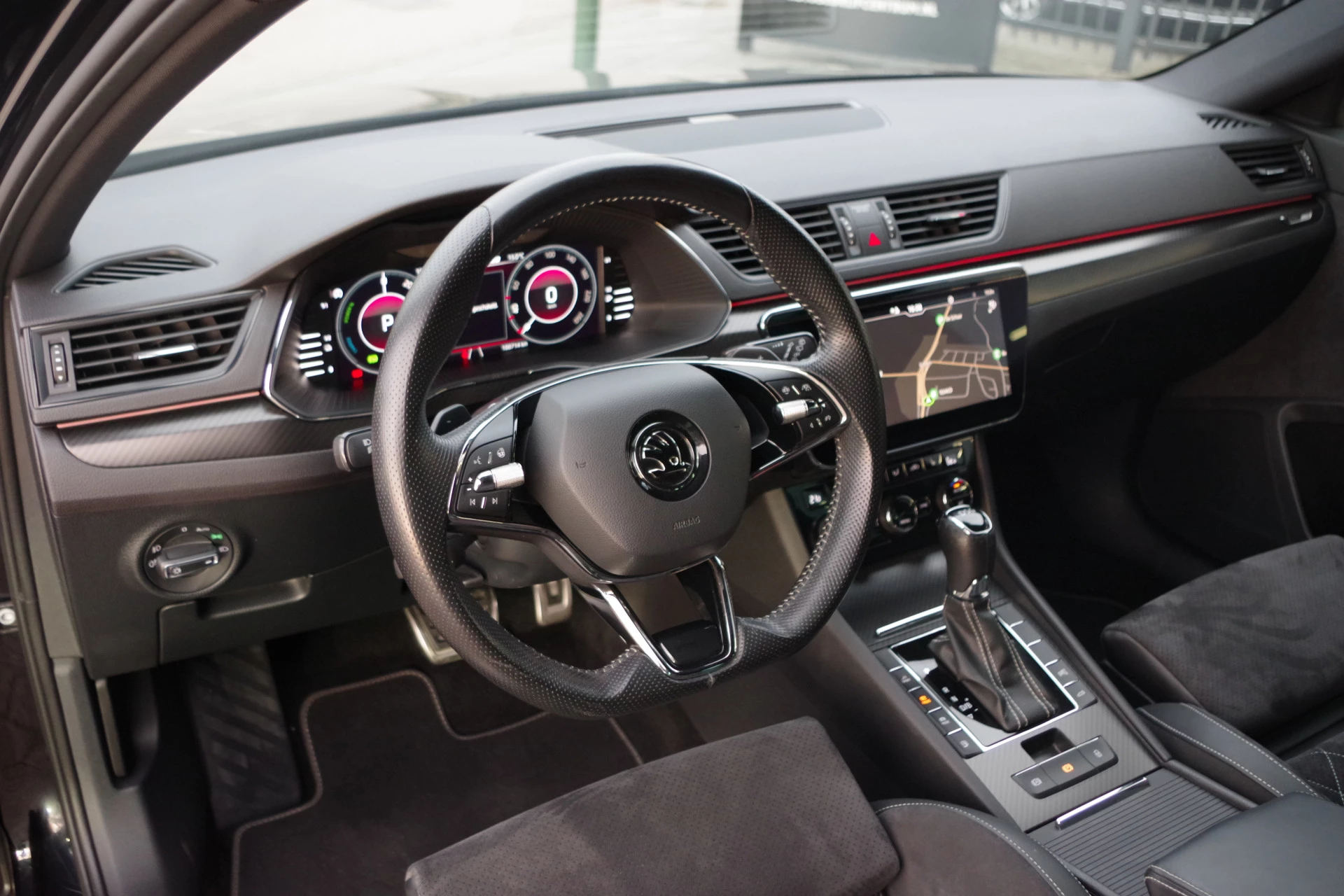 Hoofdafbeelding Škoda Superb