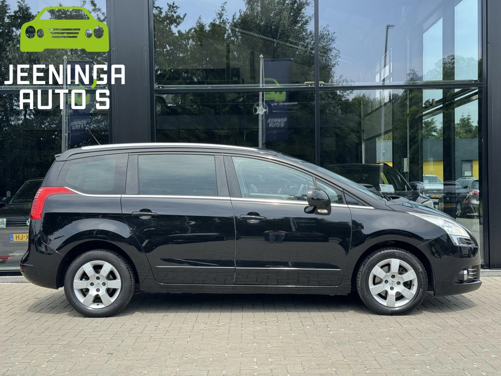 Hoofdafbeelding Peugeot 5008