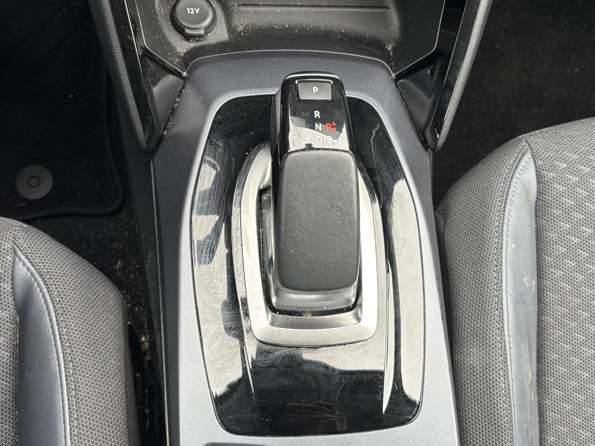 Hoofdafbeelding Peugeot e-2008