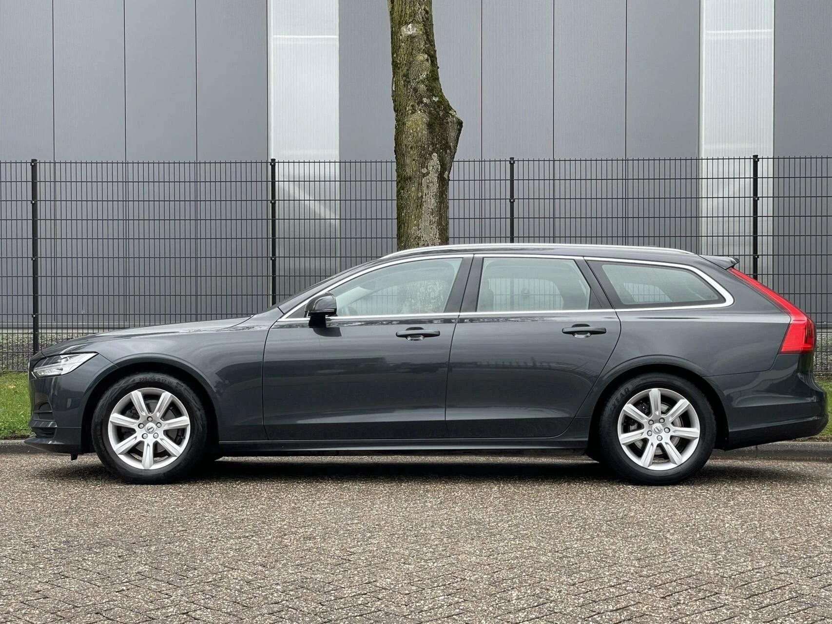 Hoofdafbeelding Volvo V90