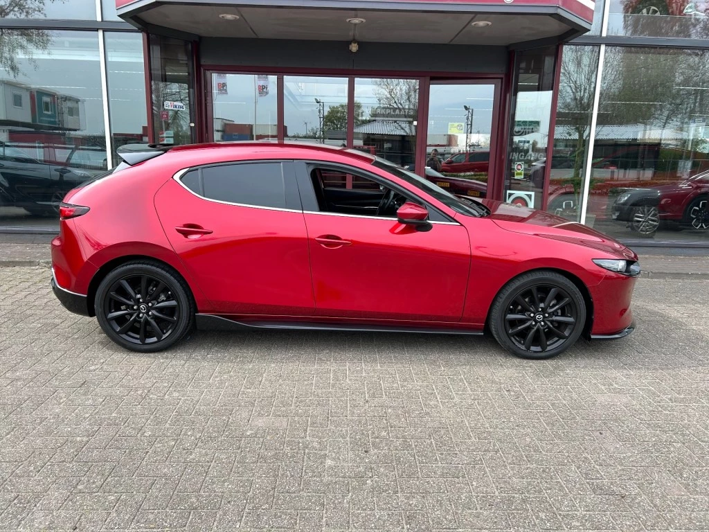 Hoofdafbeelding Mazda 3