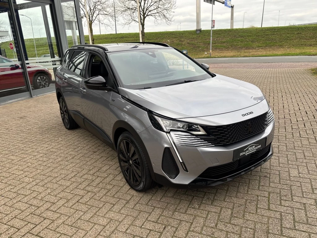 Hoofdafbeelding Peugeot 5008