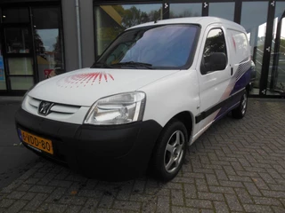 Hoofdafbeelding Peugeot Partner Peugeot Partner 170C 1.6 HDI Origin 500 kg. staat in de krim Staat in de Krim