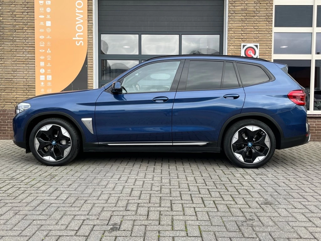 Hoofdafbeelding BMW iX3