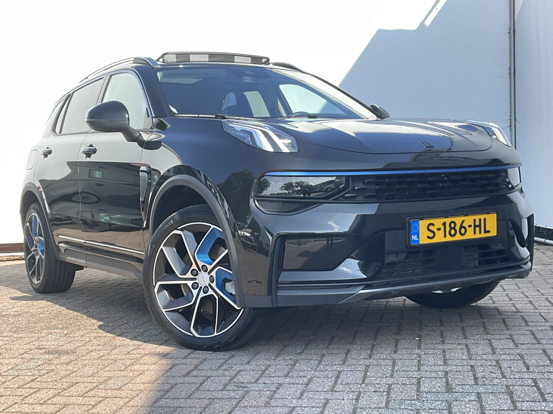 Hoofdafbeelding Lynk & Co 01