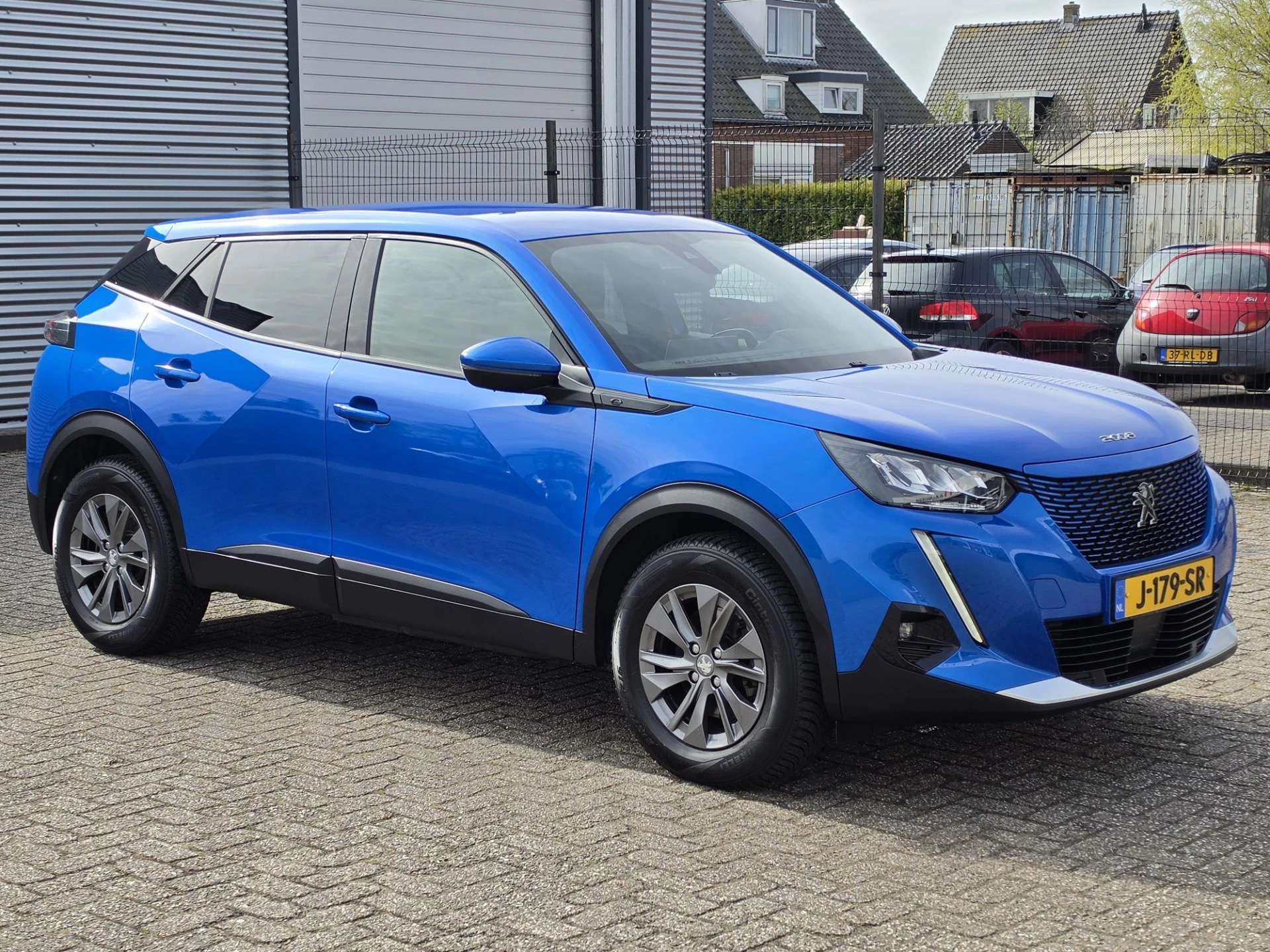 Hoofdafbeelding Peugeot e-2008