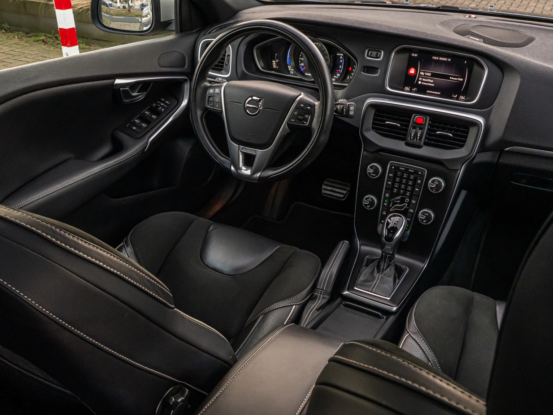 Hoofdafbeelding Volvo V40