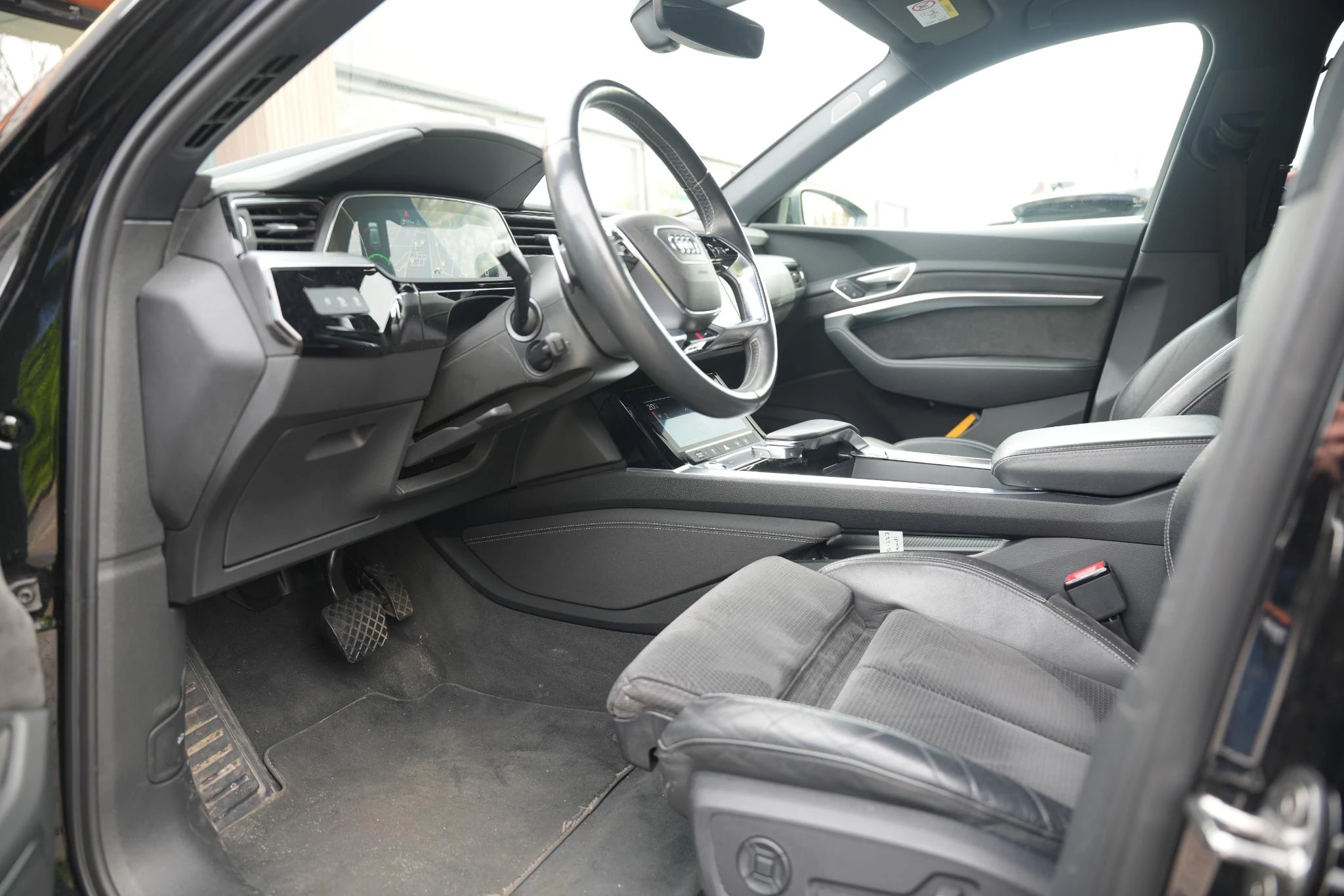 Hoofdafbeelding Audi e-tron