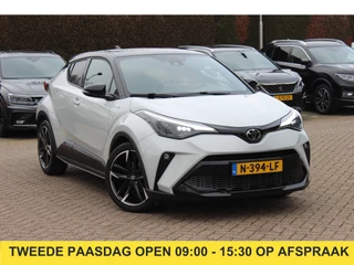 Toyota C-HR 1.8 Hybrid GR-Sport / Camera / JBL / Keyless / Leder&Alcantara / 19'' / CarPlay / Navigatie / Stoelverwarming / Dodehoek / DAB / ACC