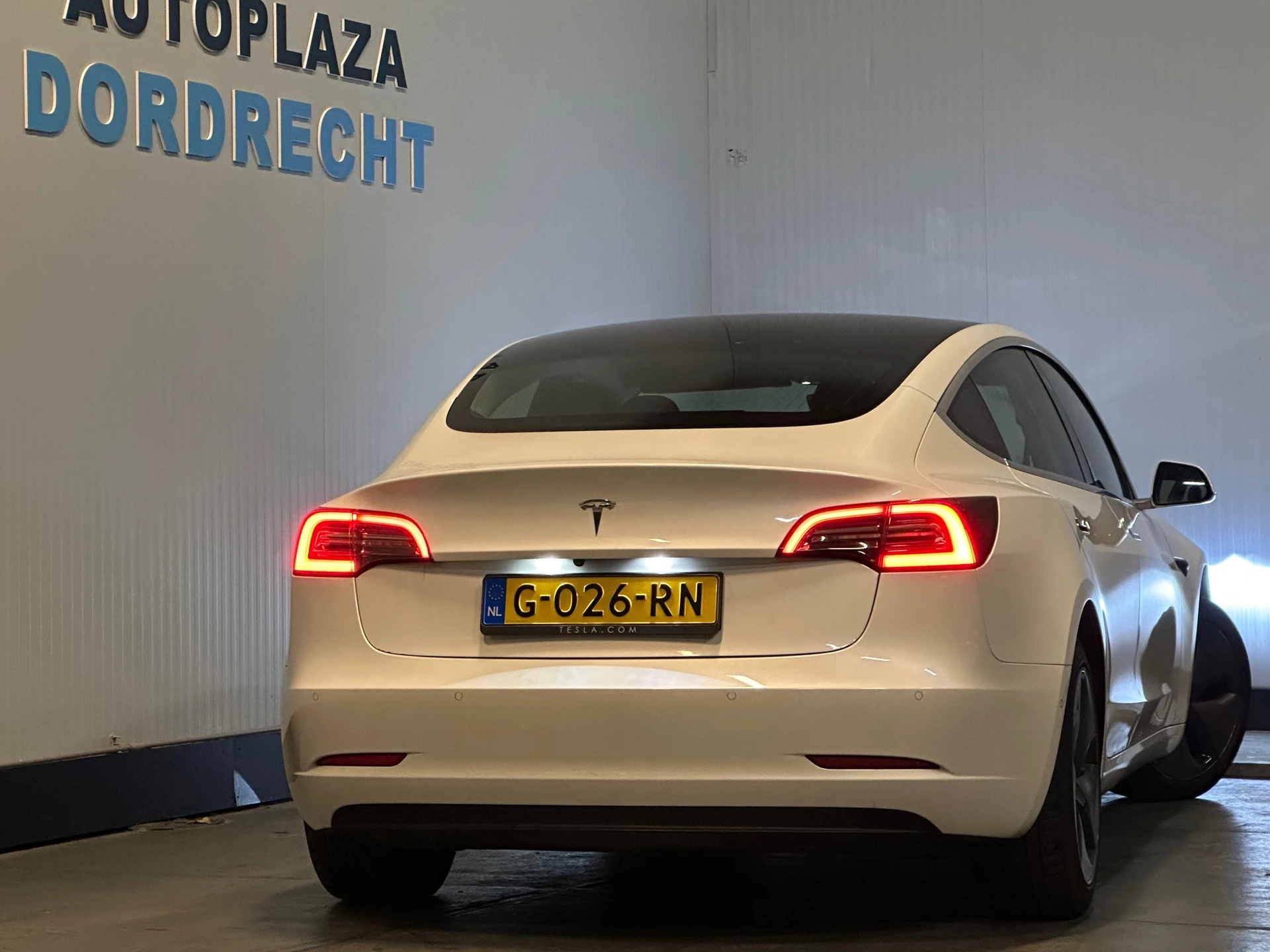 Hoofdafbeelding Tesla Model 3