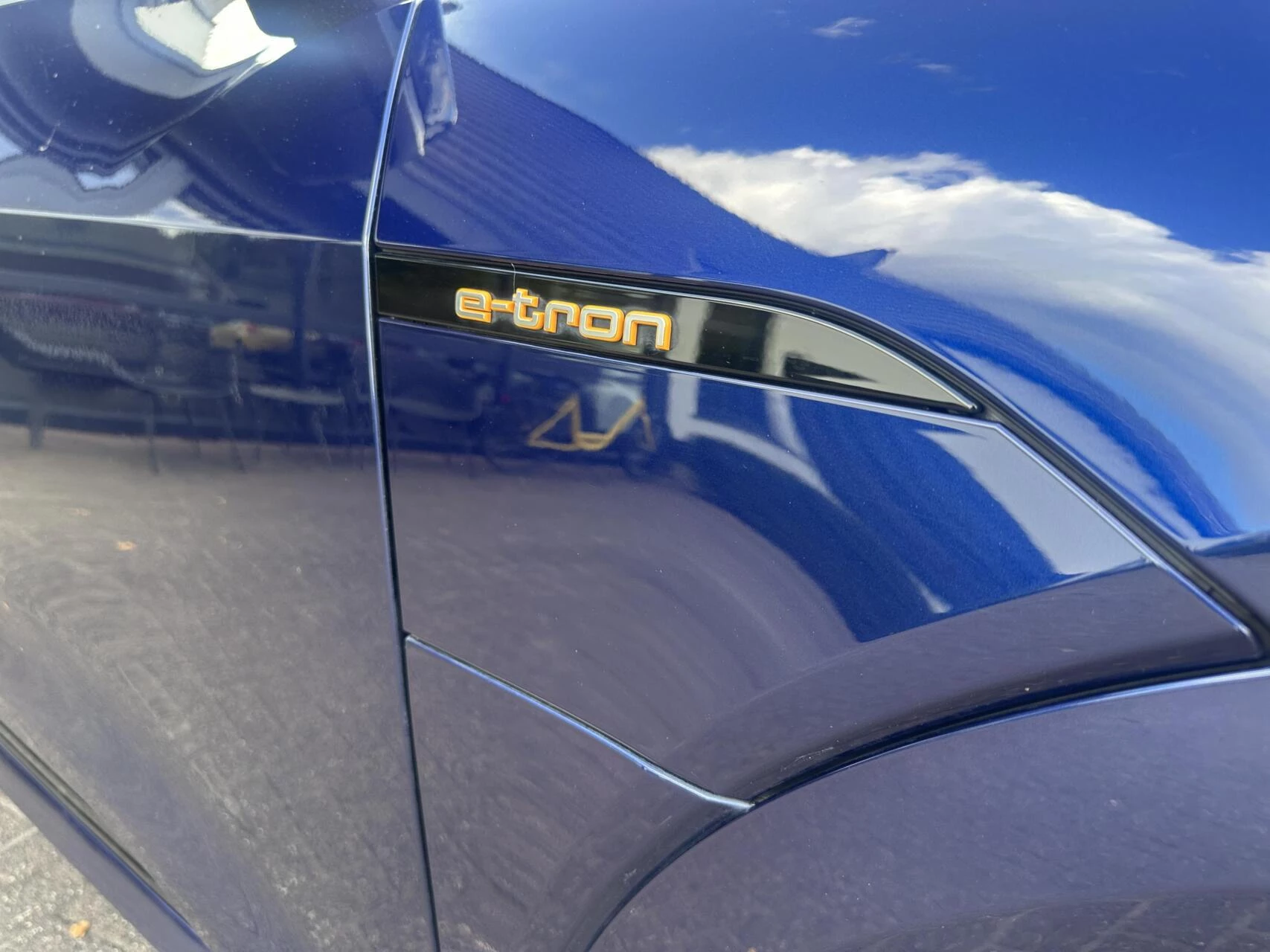 Hoofdafbeelding Audi e-tron