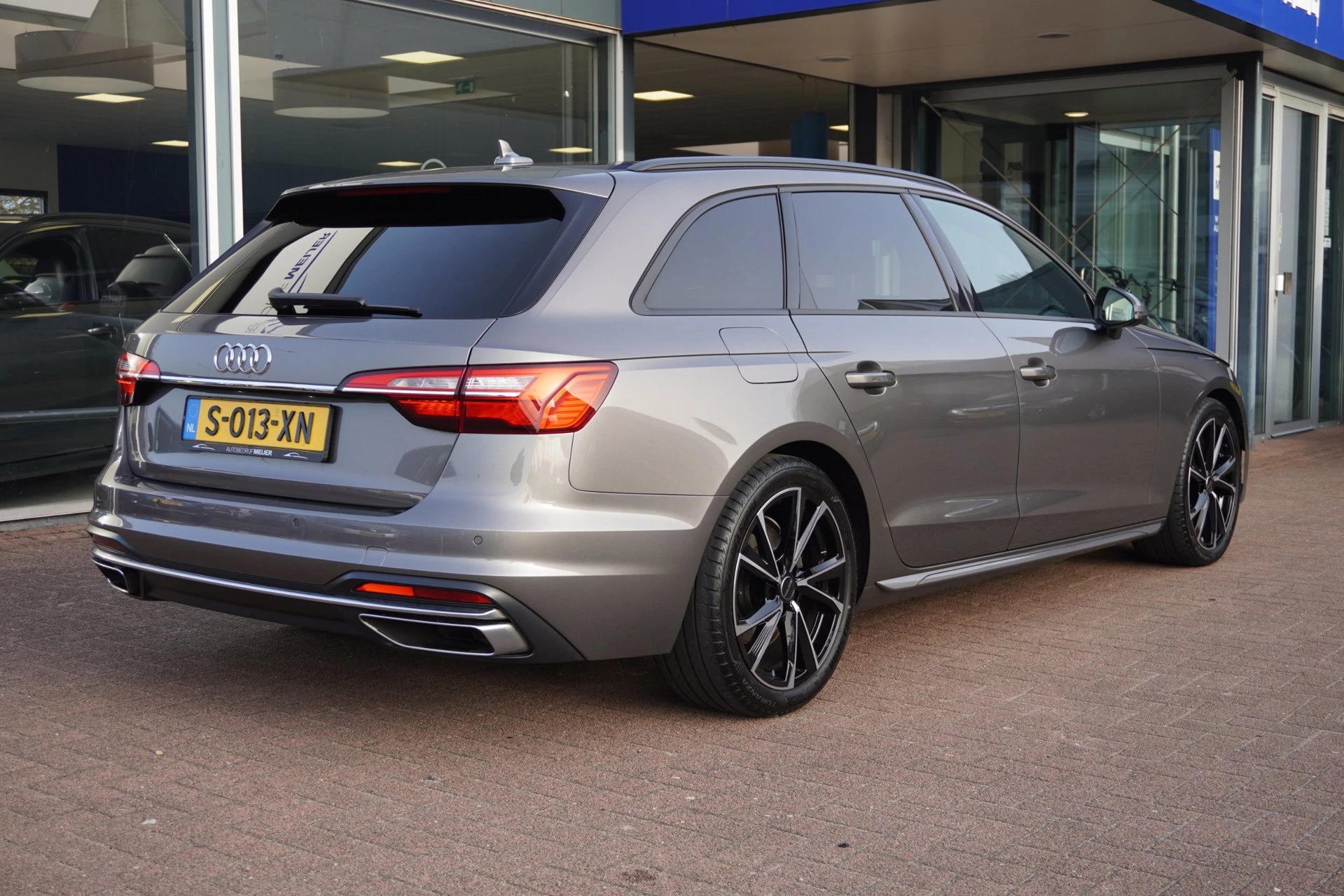 Hoofdafbeelding Audi A4