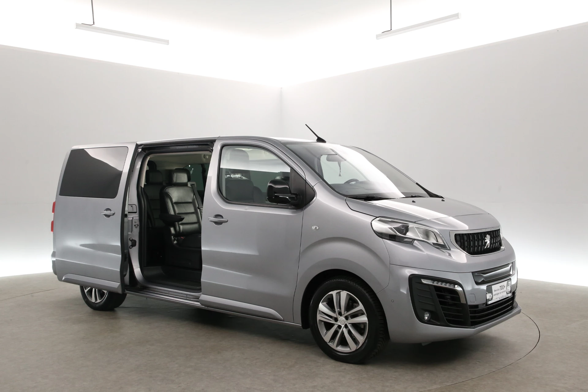 Hoofdafbeelding Peugeot e-Traveller