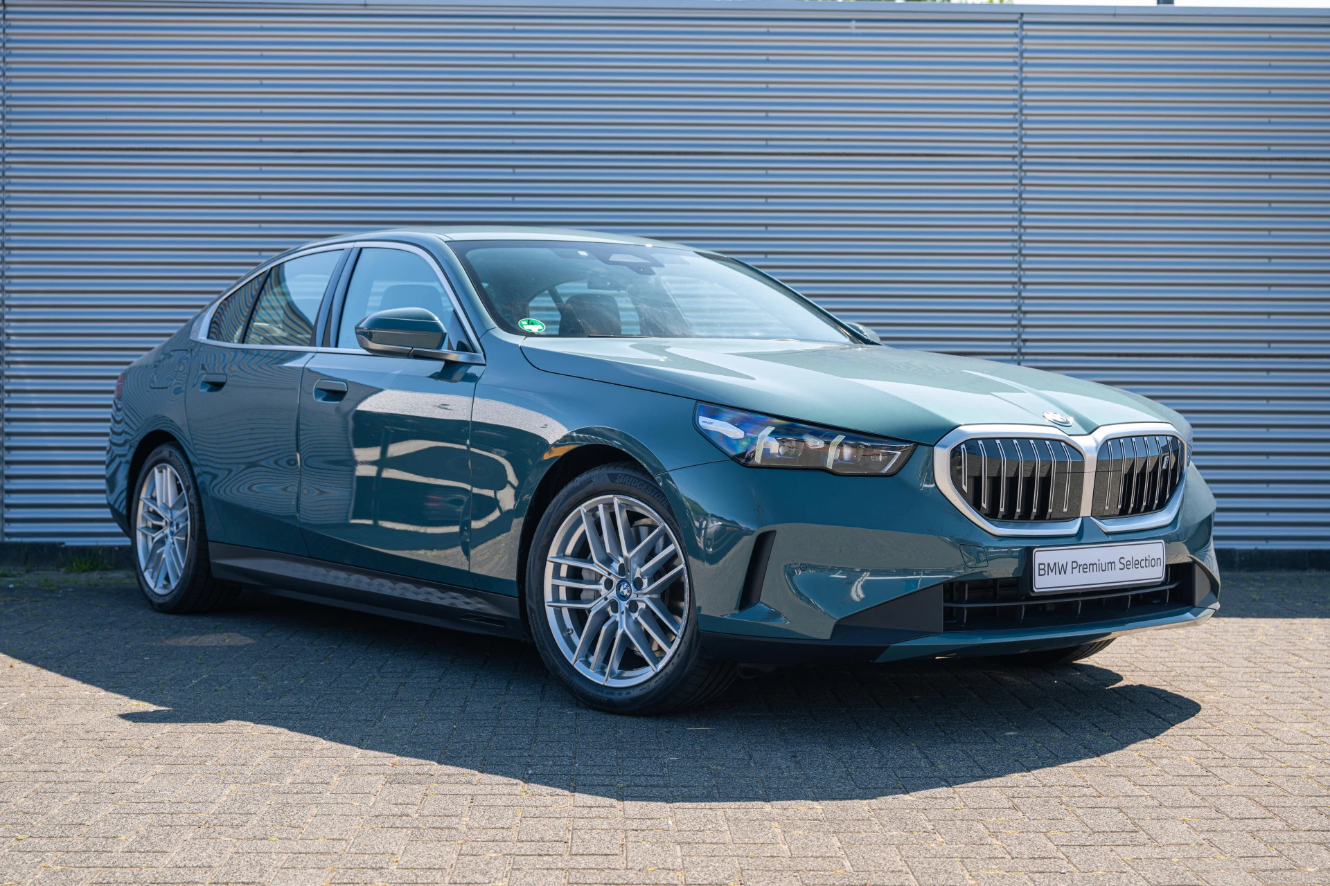 Hoofdafbeelding BMW i5