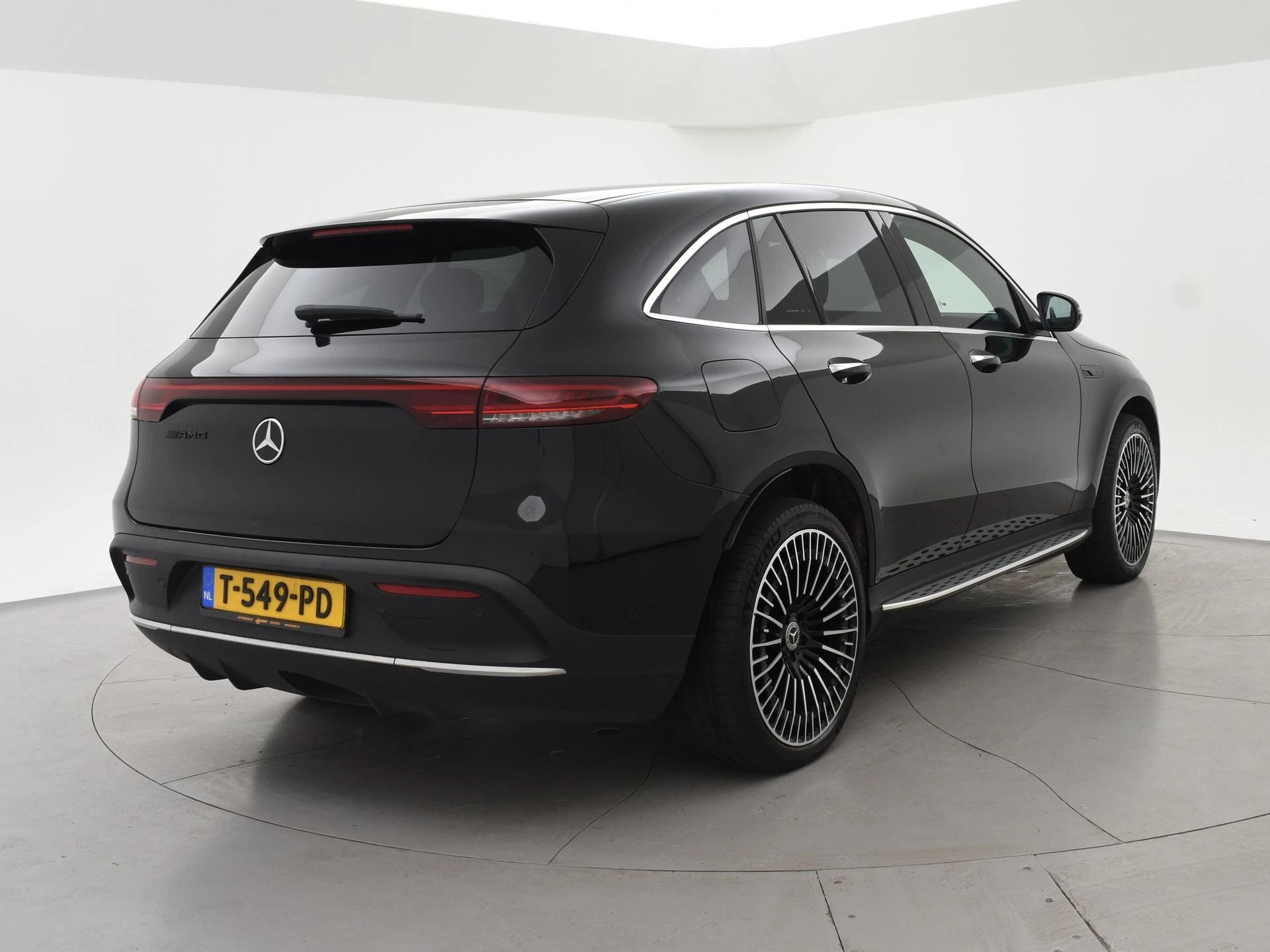 Hoofdafbeelding Mercedes-Benz EQC