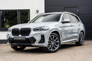 BMW X3 XDrive30e M-sport Brooklyn Grau Carbon Pano LASER HUD