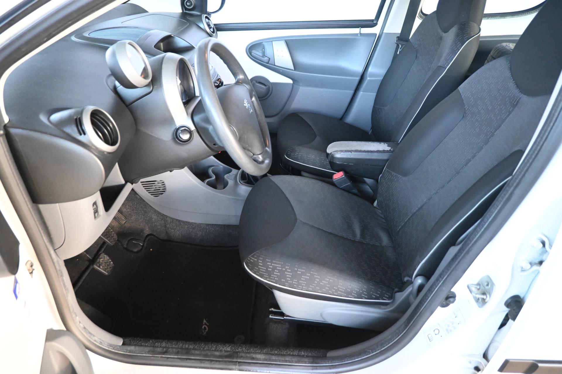 Hoofdafbeelding Peugeot 107