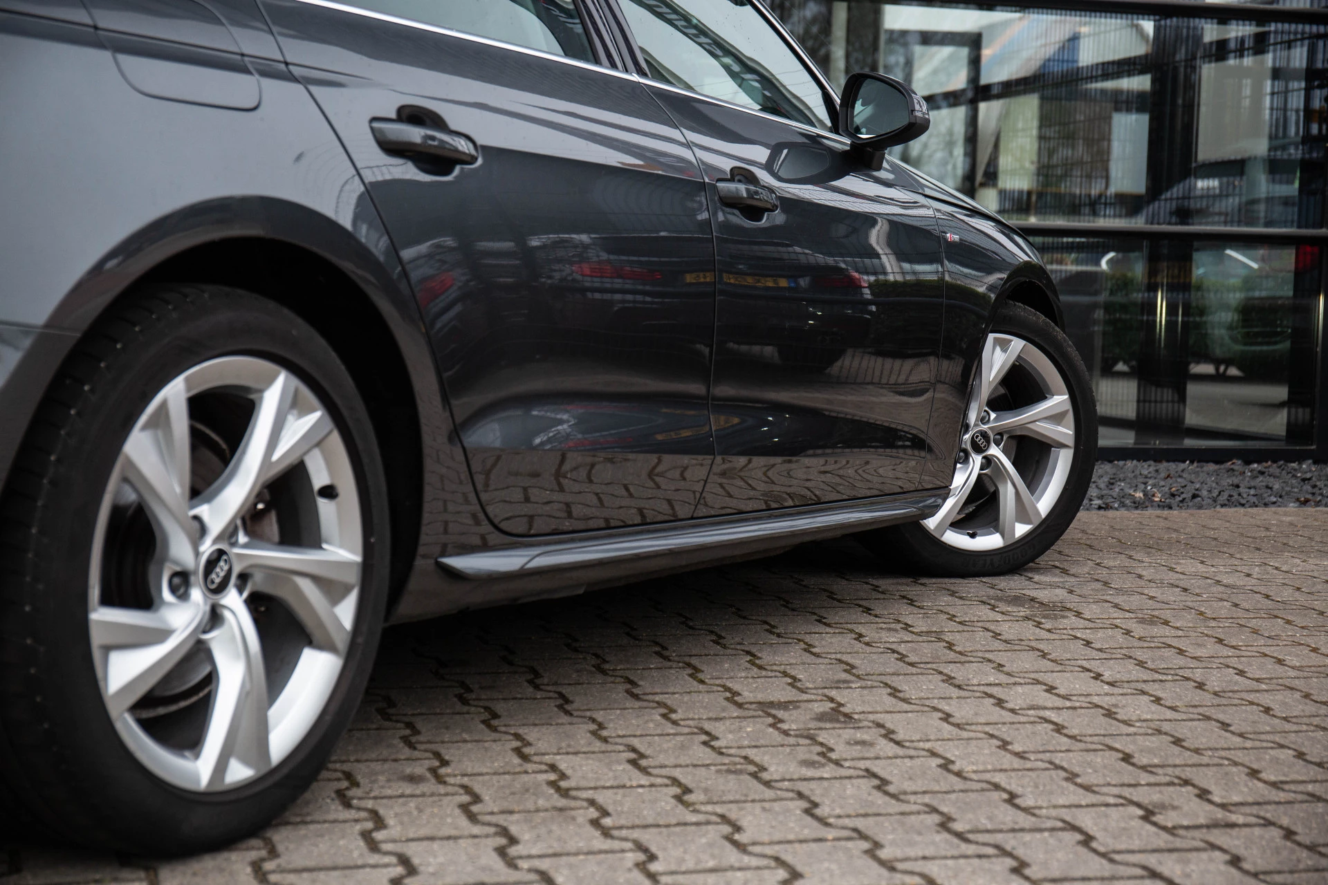 Hoofdafbeelding Audi A4