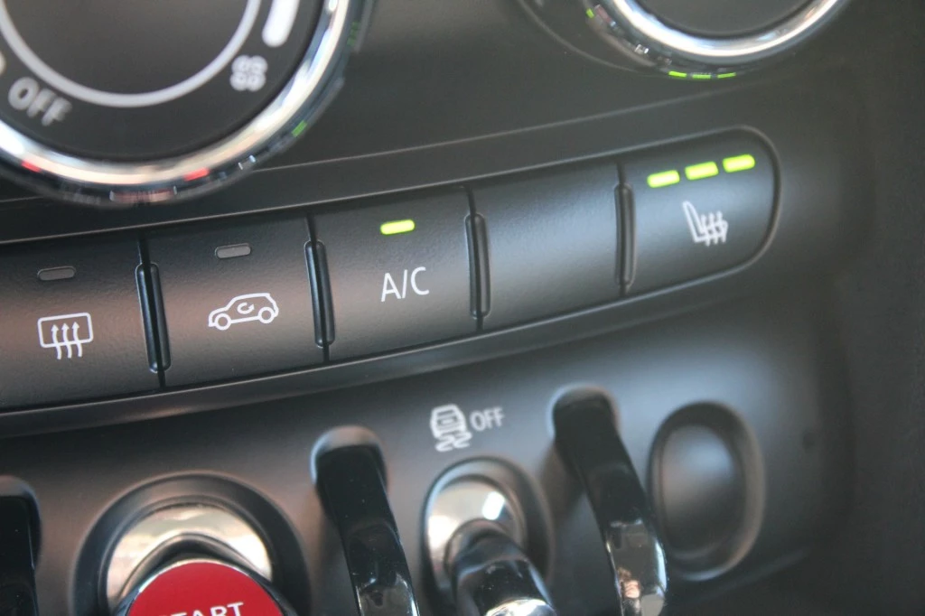 Hoofdafbeelding MINI One