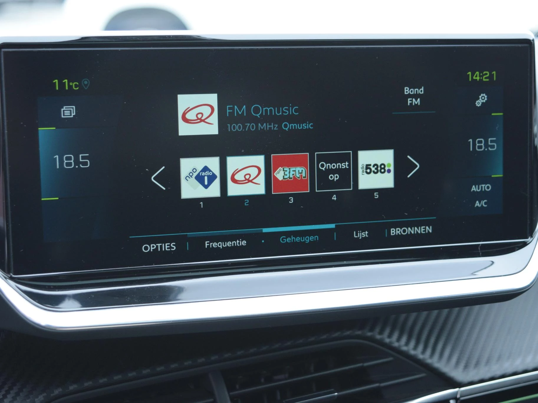 Hoofdafbeelding Peugeot e-208