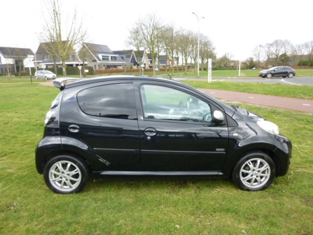 Hoofdafbeelding Peugeot 107