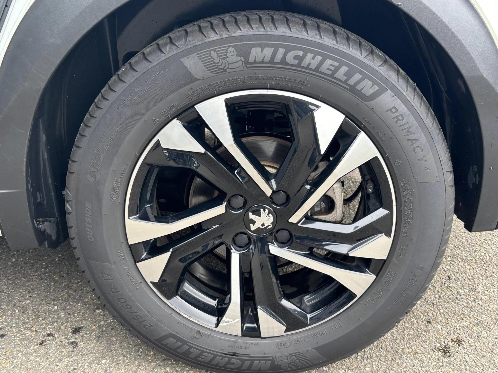 Hoofdafbeelding Peugeot e-2008