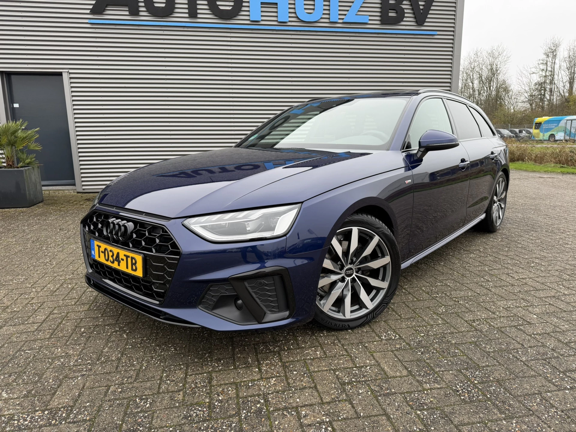 Hoofdafbeelding Audi A4