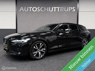 Hoofdafbeelding Volvo V60 Volvo V60 2.0 B3 R-Design PANORAMADAK / HARMAN/KARDON / CAMERA / CLIMATE PRO PACK / CARPLAY