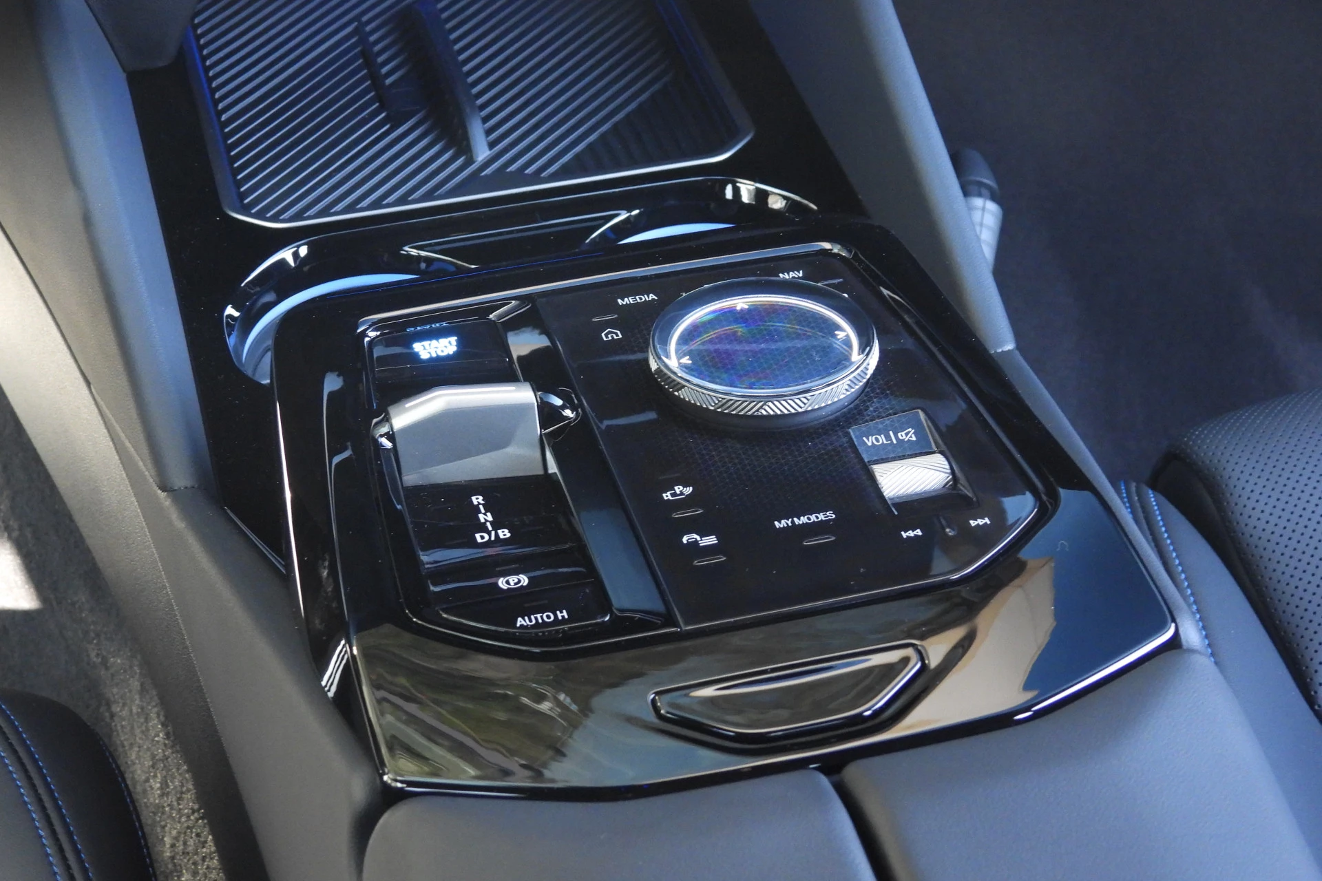 Hoofdafbeelding BMW i5