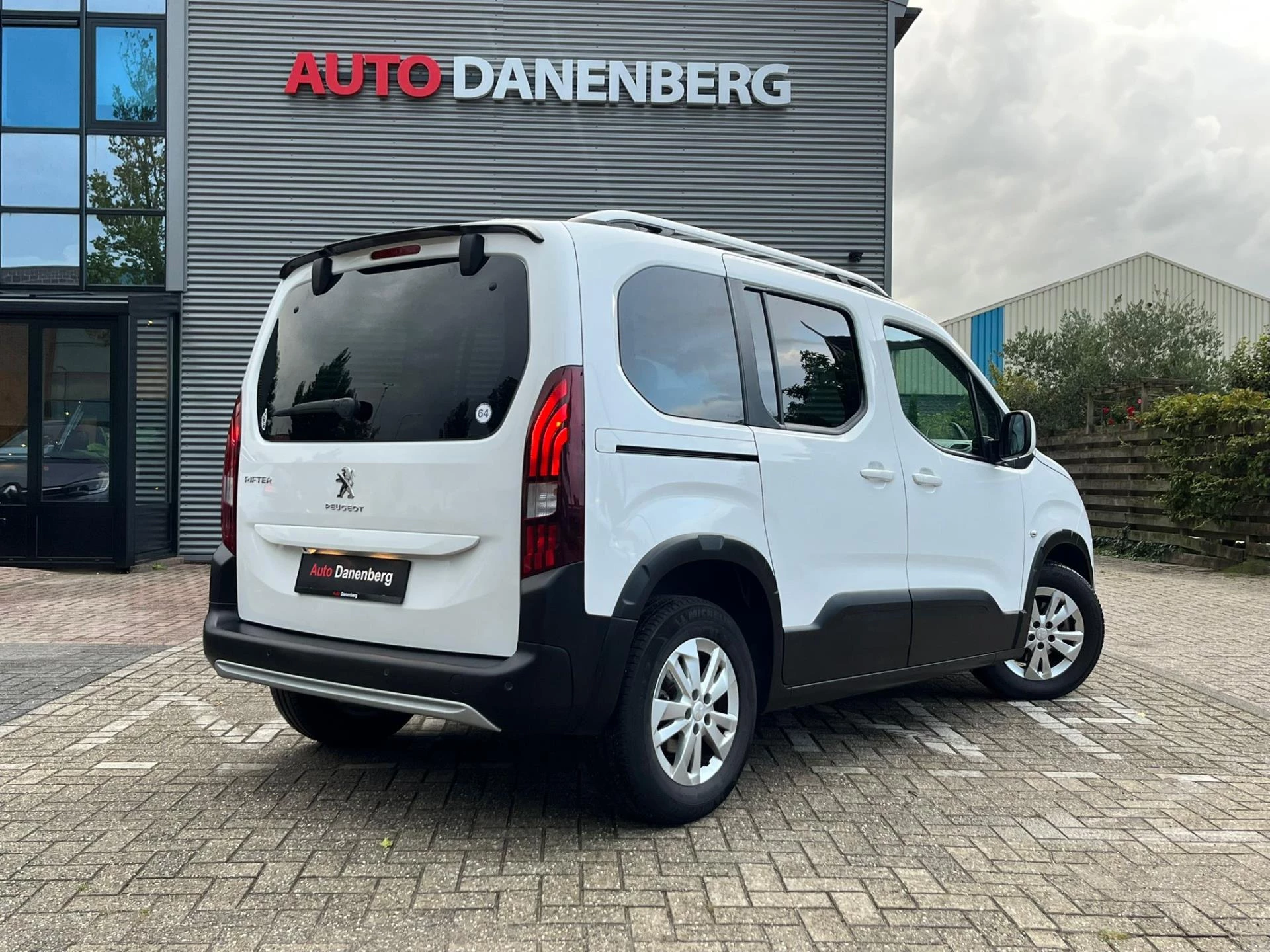 Hoofdafbeelding Peugeot Rifter