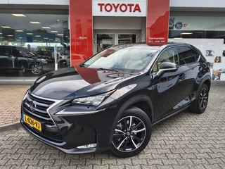 Hoofdafbeelding Lexus NX Lexus NX 300h AWD President line | Pano | Mark Levison | Navi | Sensoren