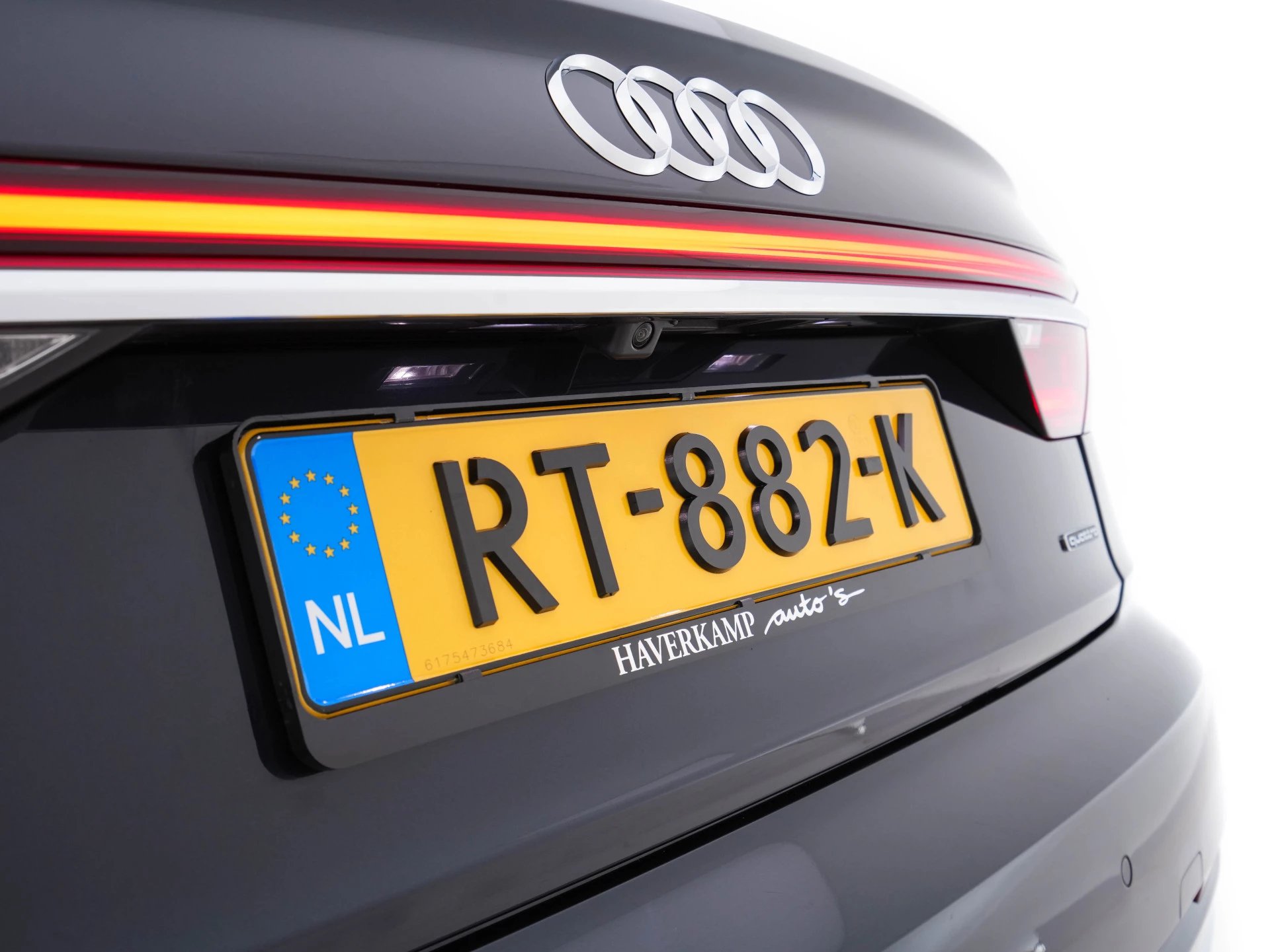 Hoofdafbeelding Audi A8