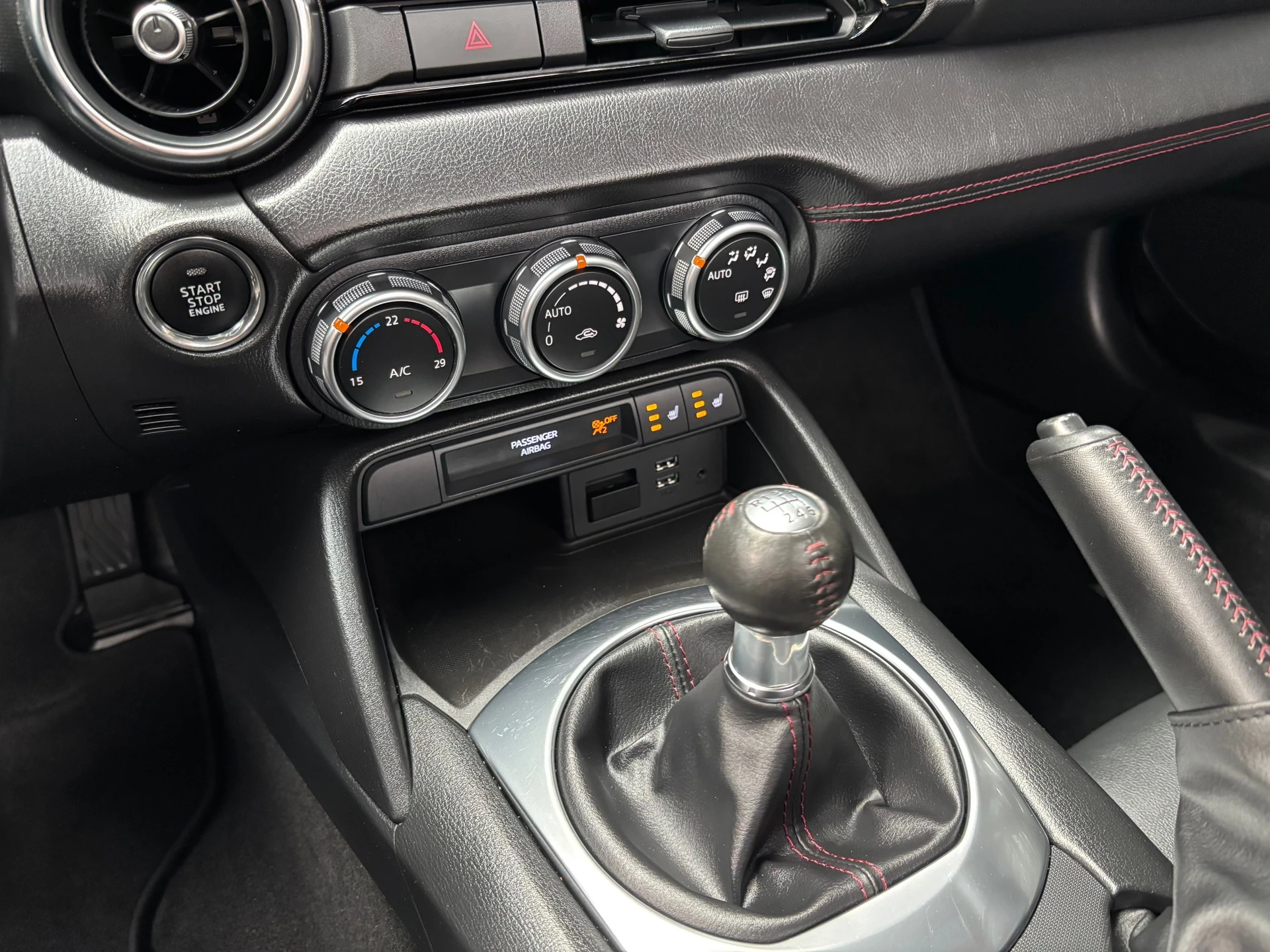 Hoofdafbeelding Mazda MX-5