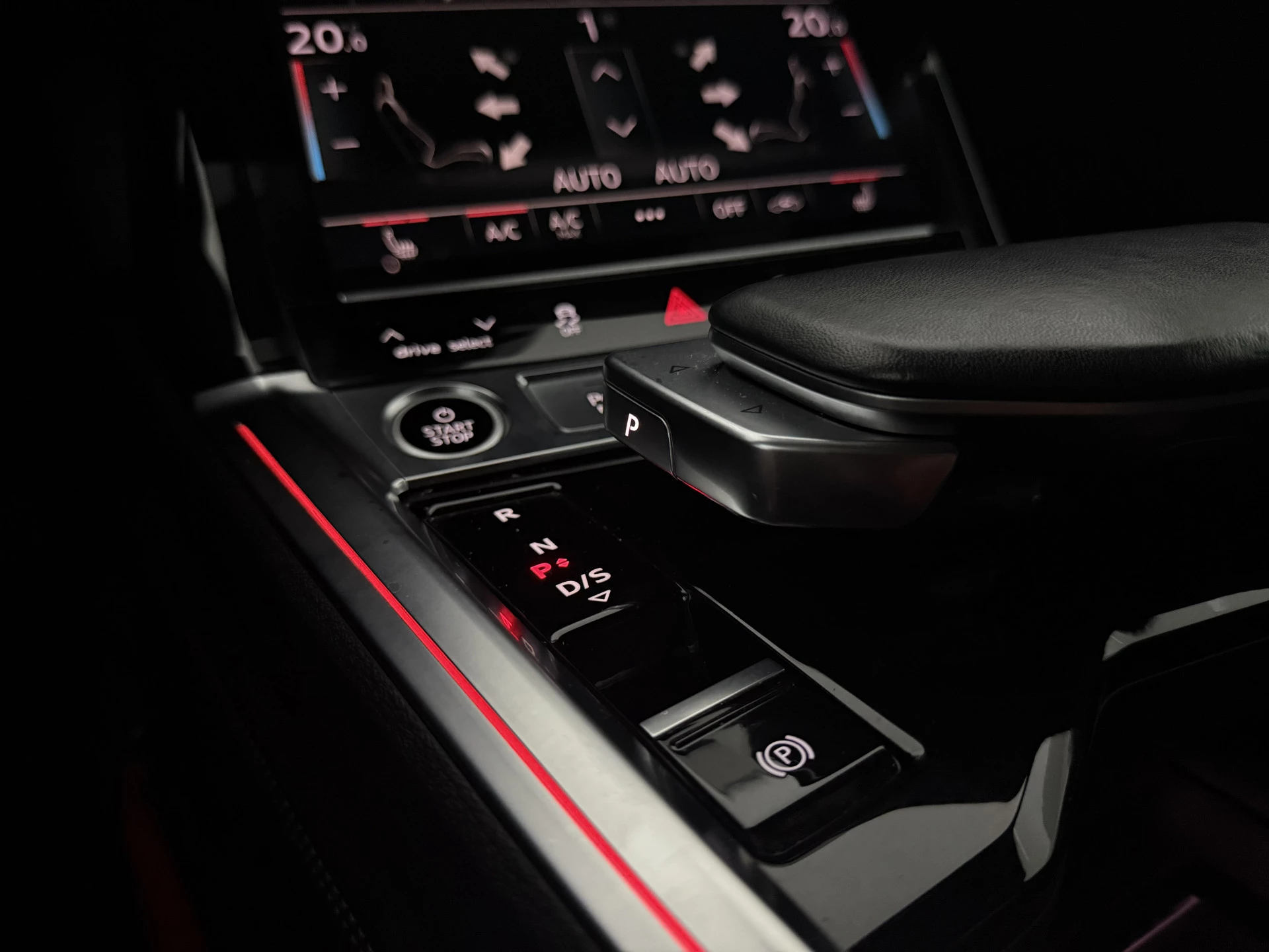 Hoofdafbeelding Audi e-tron