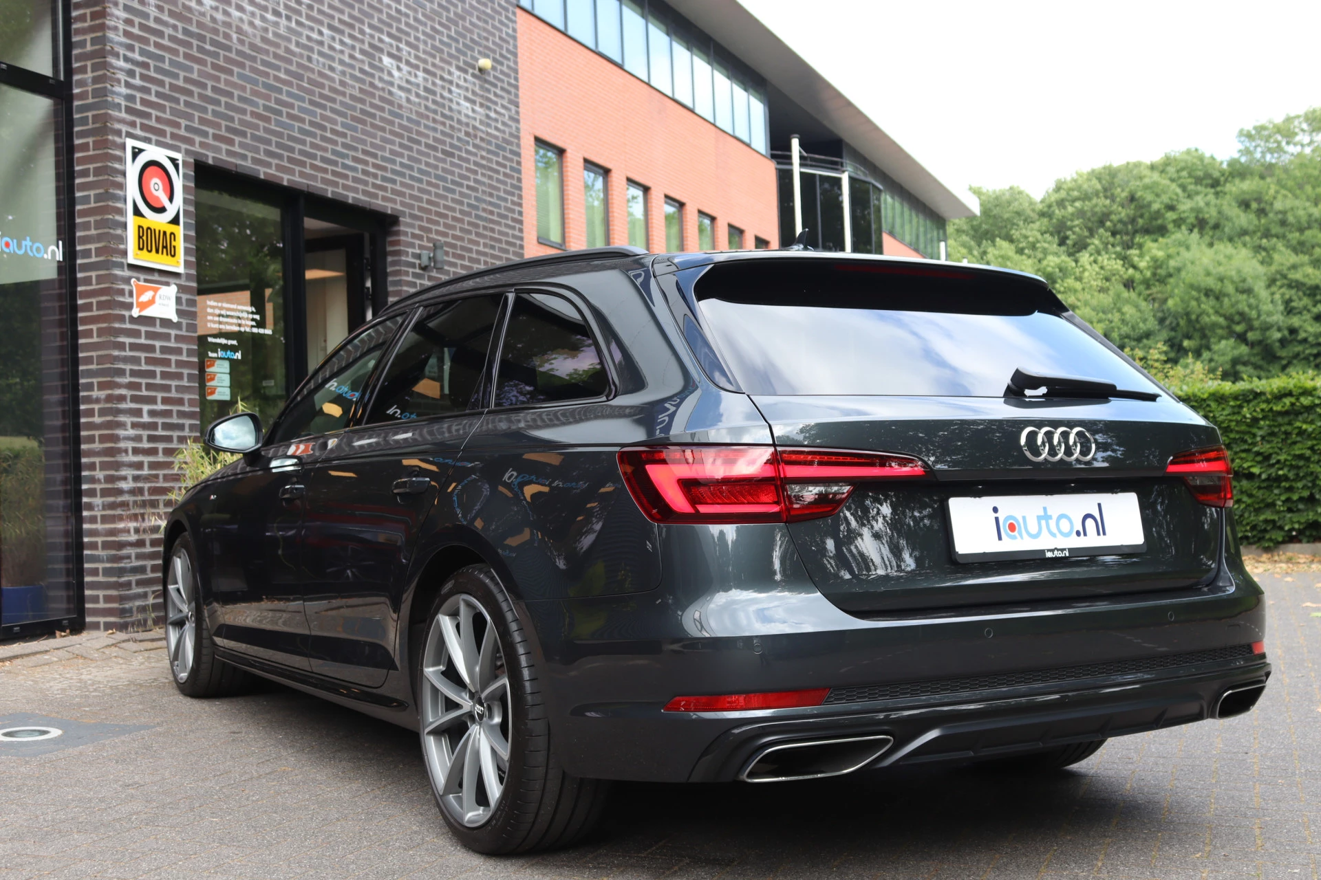 Hoofdafbeelding Audi A4