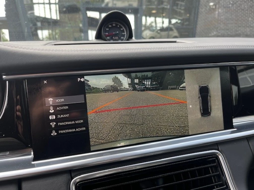 Hoofdafbeelding Porsche Panamera