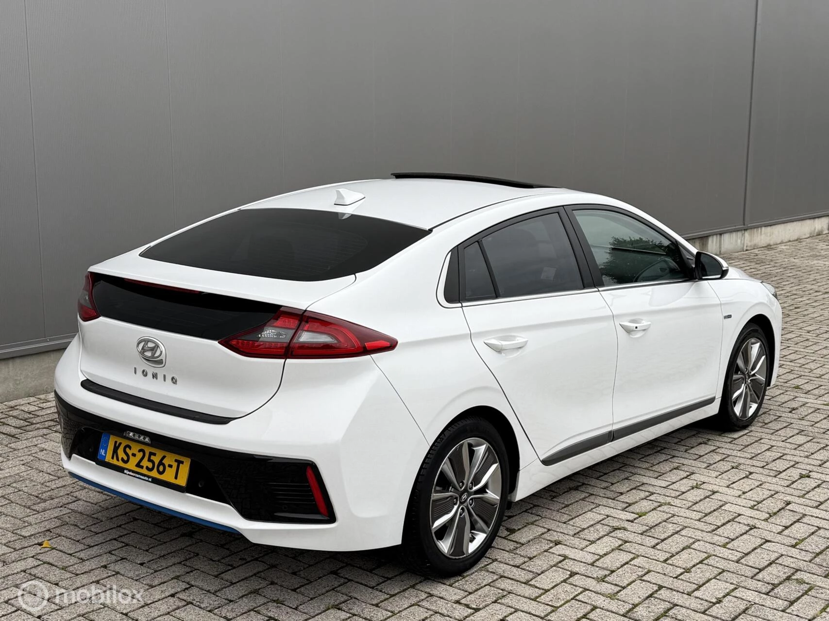 Hoofdafbeelding Hyundai IONIQ