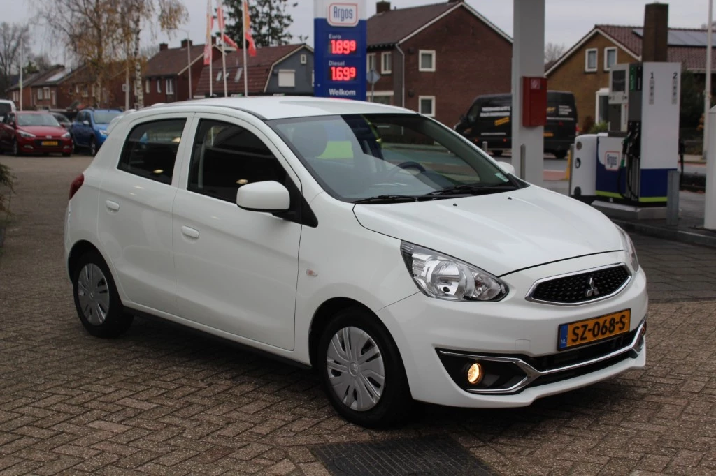 Hoofdafbeelding Mitsubishi Space Star