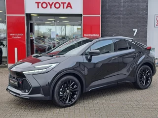 Toyota C-HR 2.0 Plug-in Hybrid 220 Black Edition NIEUW DIRECT LEVERBAAR STOEL EN STUURWIELVERWARMING DRAADLOOSLADEN