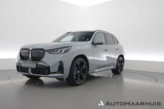 BMW X3 30e xDrive M-Sport Pro | Rijklaar! | Elek. Trekhaak | Pano | Widescreen | Shadowline | HUD | Harman/Kardon | Stuur-stoelverw. | 360*+PDC | Leder+Memory | Dodehoek | NAV+App.Connect | LED | Elek. Klep V