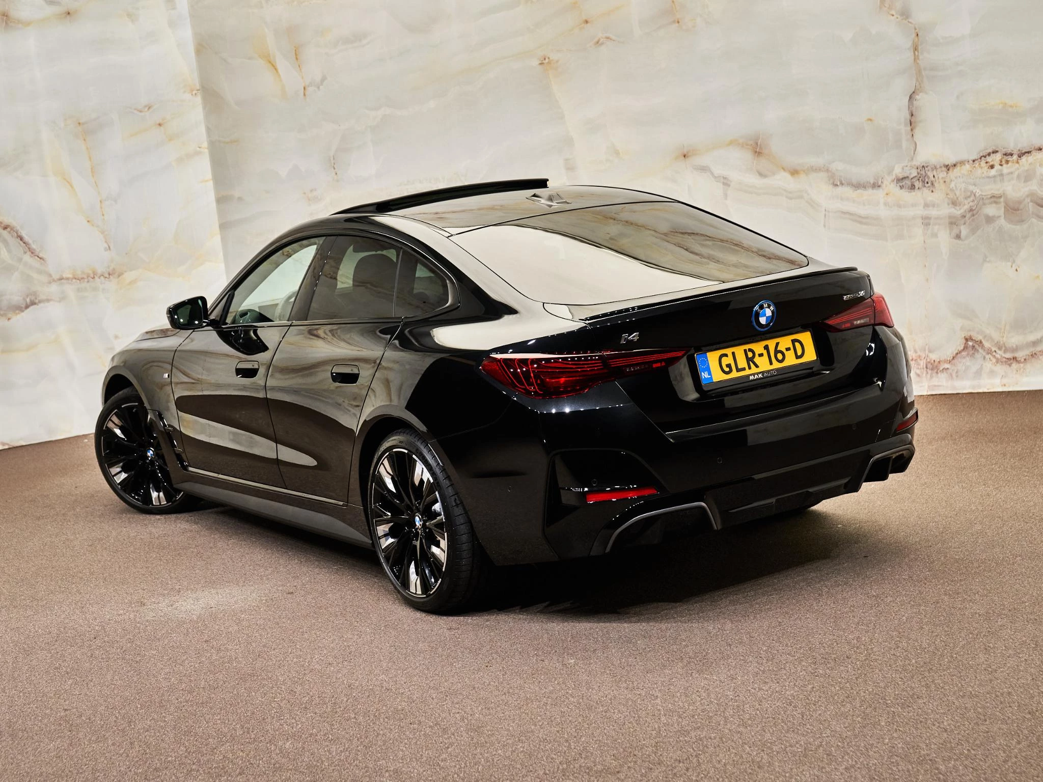 Hoofdafbeelding BMW i4