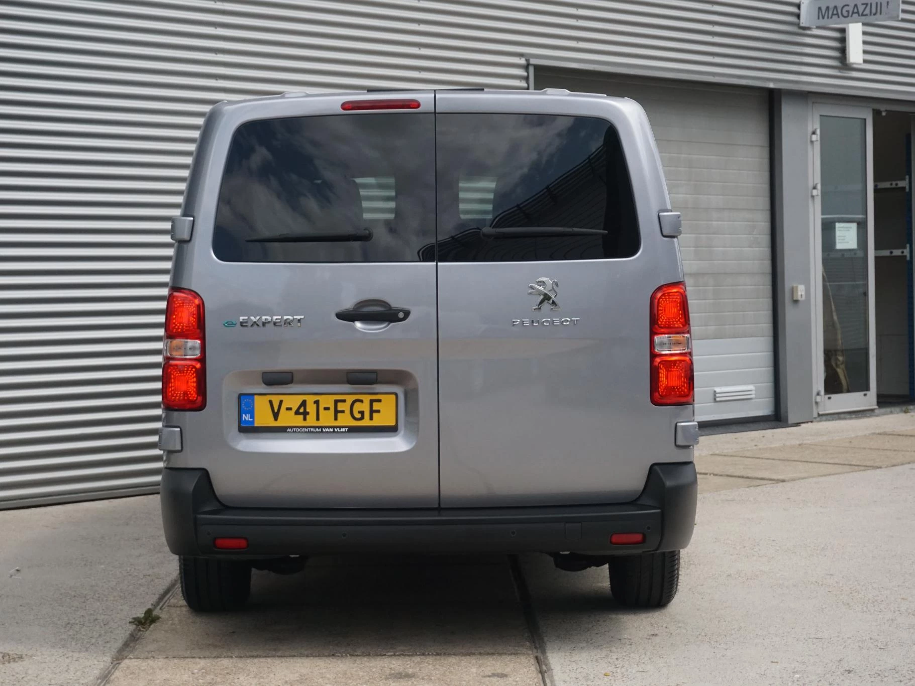Hoofdafbeelding Peugeot e-Expert
