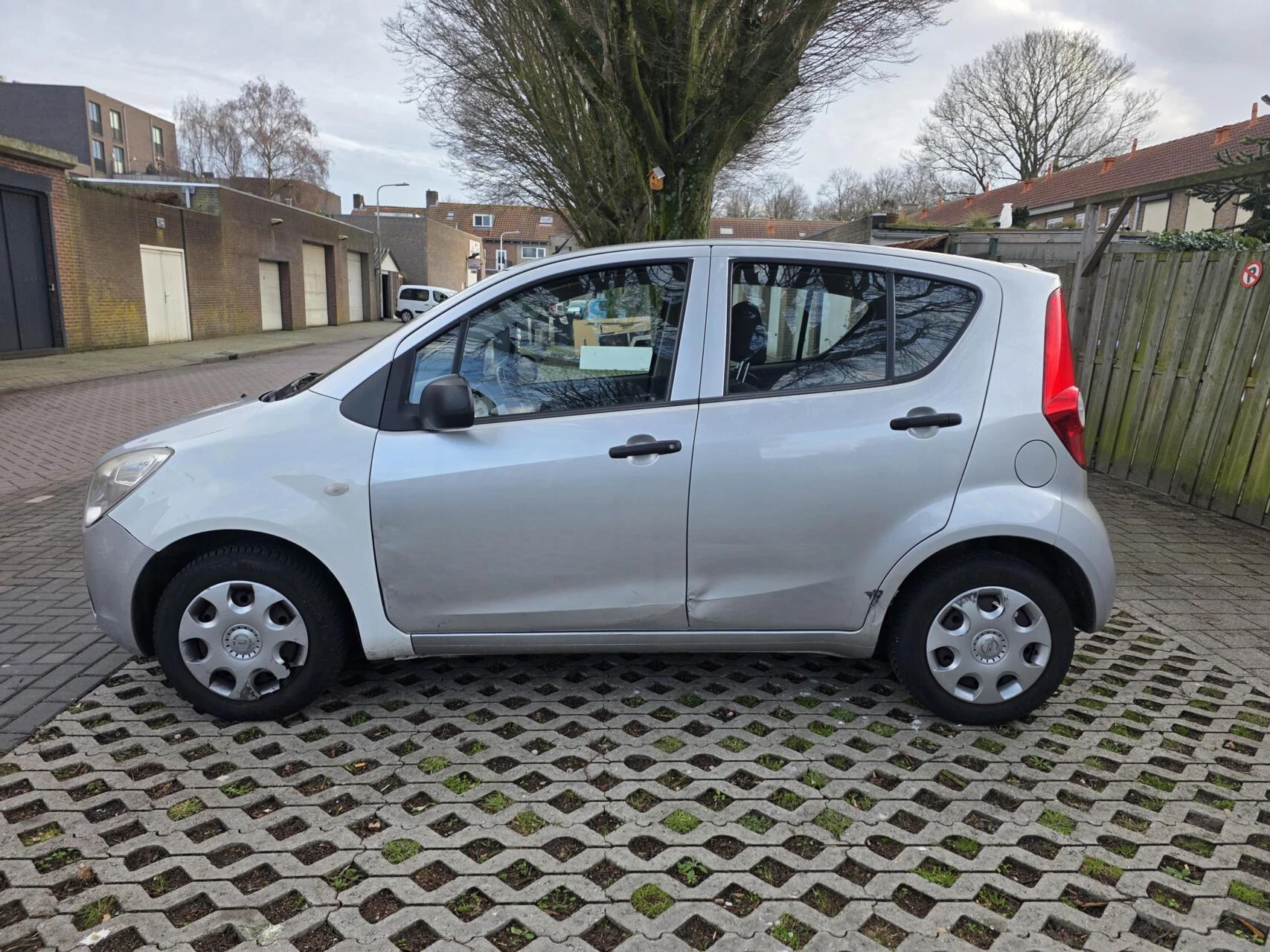 Hoofdafbeelding Opel Agila